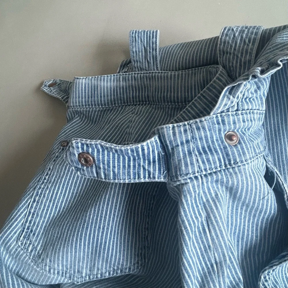 Cream Women’s Faded Blue Denim Pinstripe Overalls with Ruffled Straps  Size XS - Picture 10 of 16